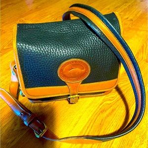 🖤🤎Vintage Dooney & Bourke Crossbody black/brown purse